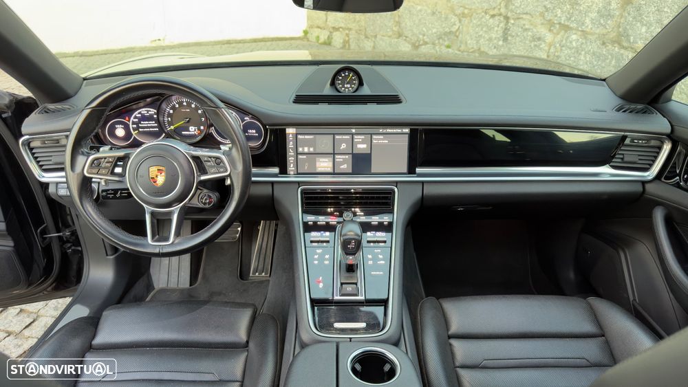 Porsche Panamera 4 E-Hybrid - 8