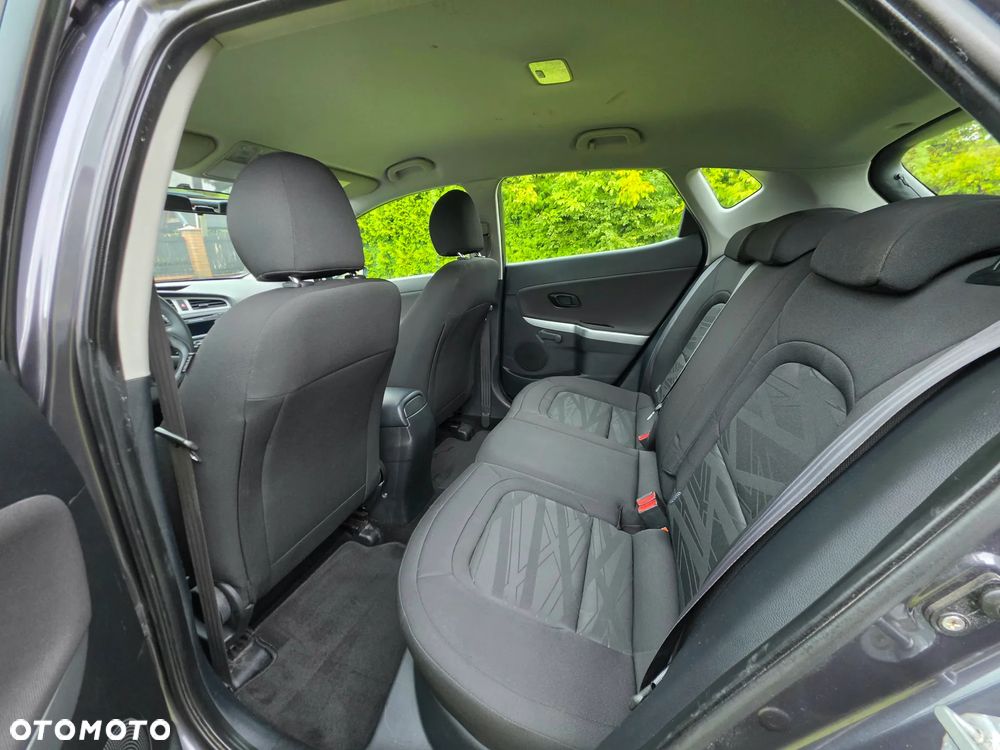 Kia Ceed 1.4 CVVT Attract - 8