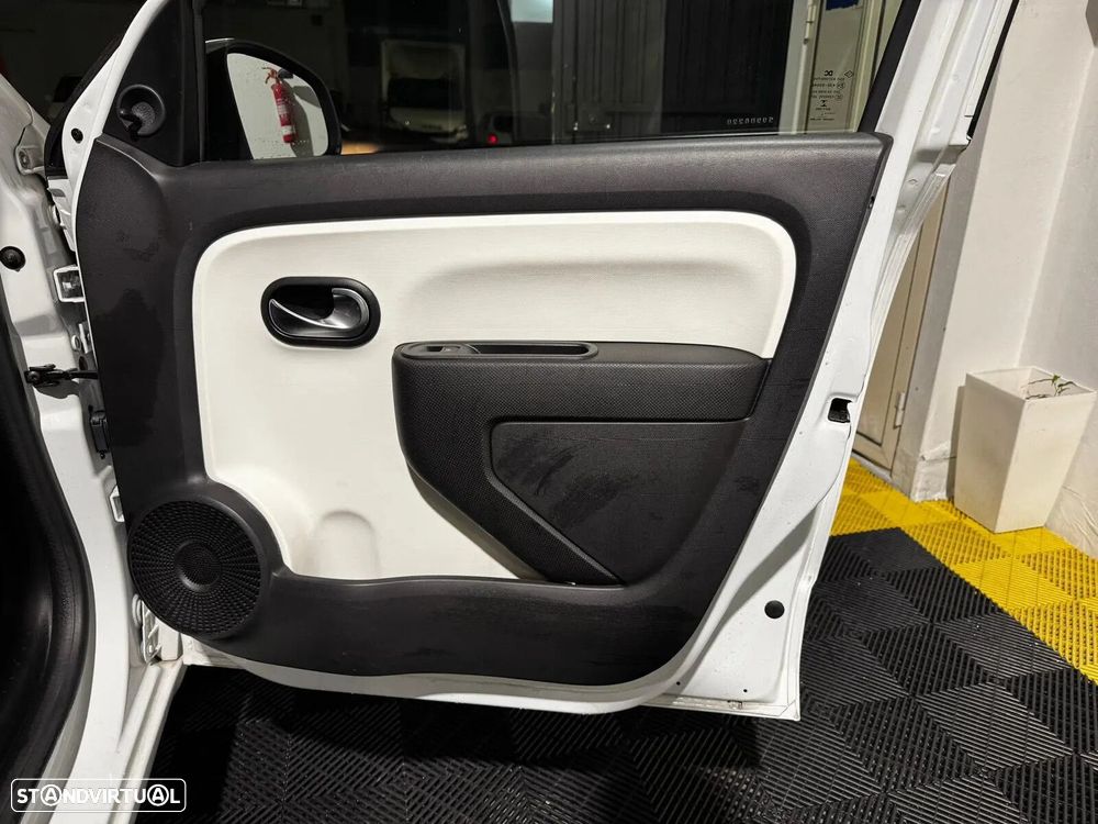 Renault Twingo 1.0 SCe Zen - 22