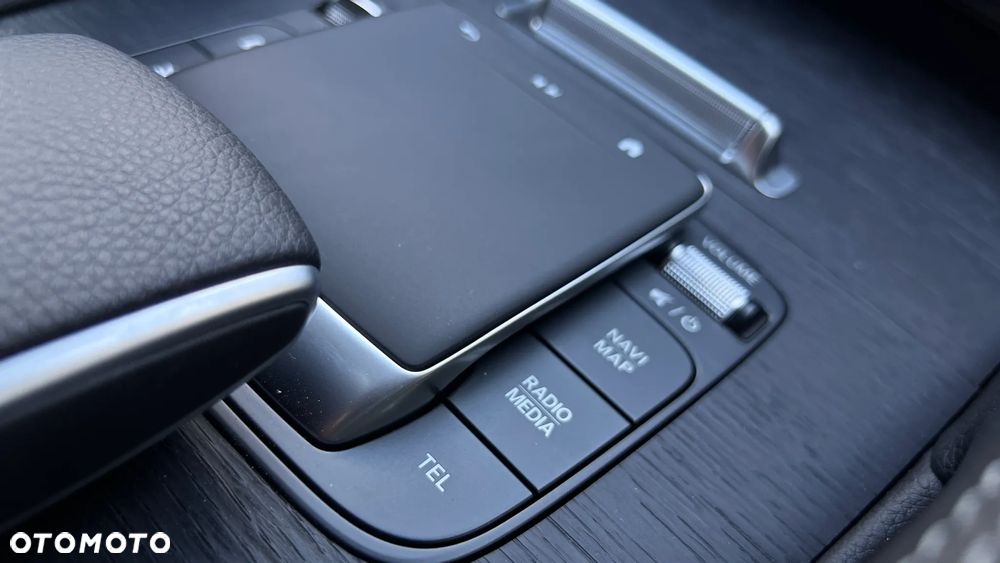 Mercedes-Benz GLE 300 d mHEV 4-Matic AMG Line - 18