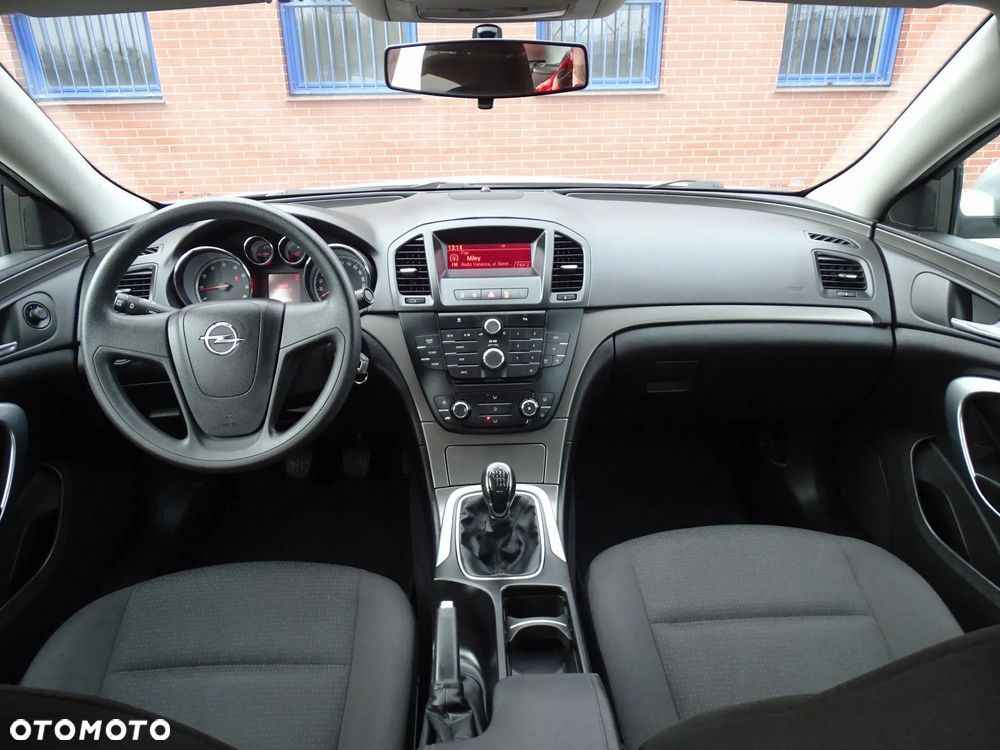 Opel Insignia - 8