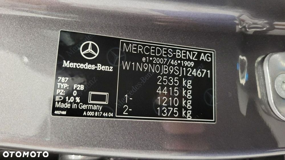 Mercedes-Benz EQA - 33