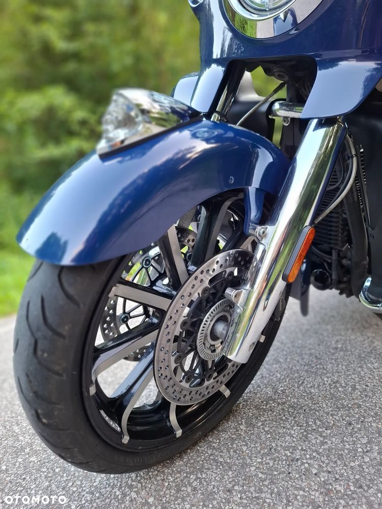 Indian Roadmaster - 20