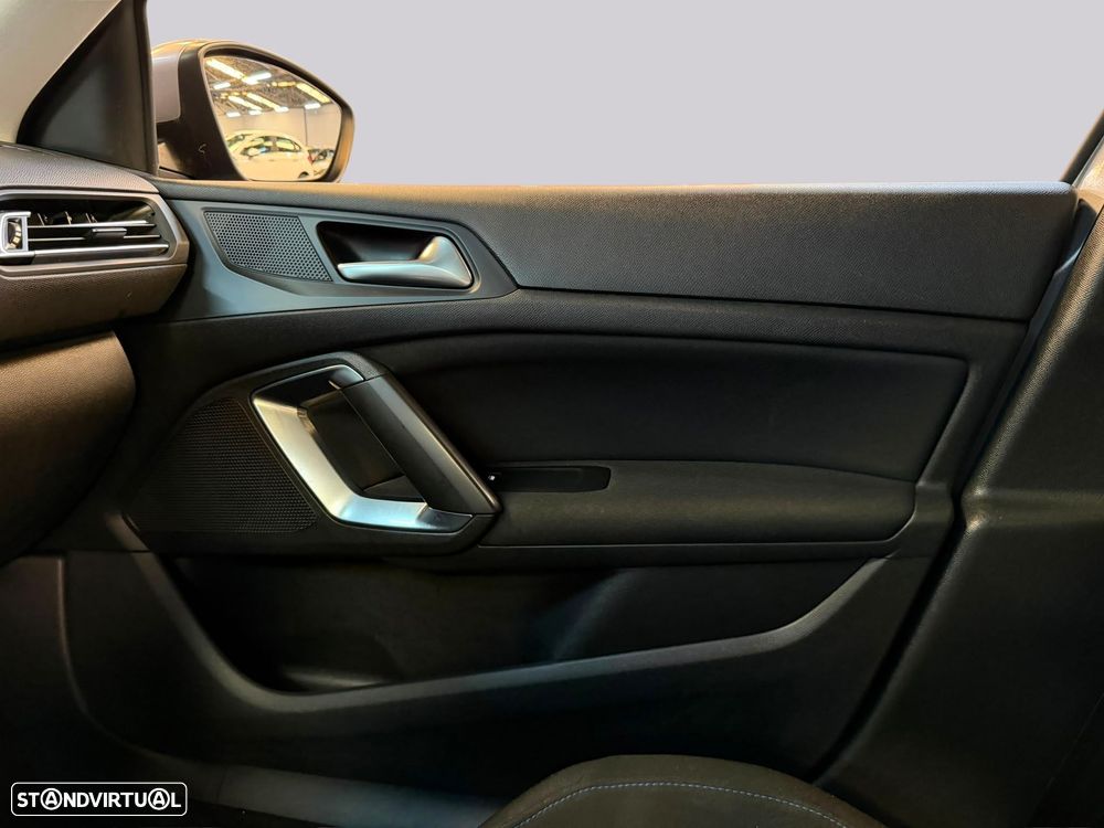 Peugeot 308 - 18