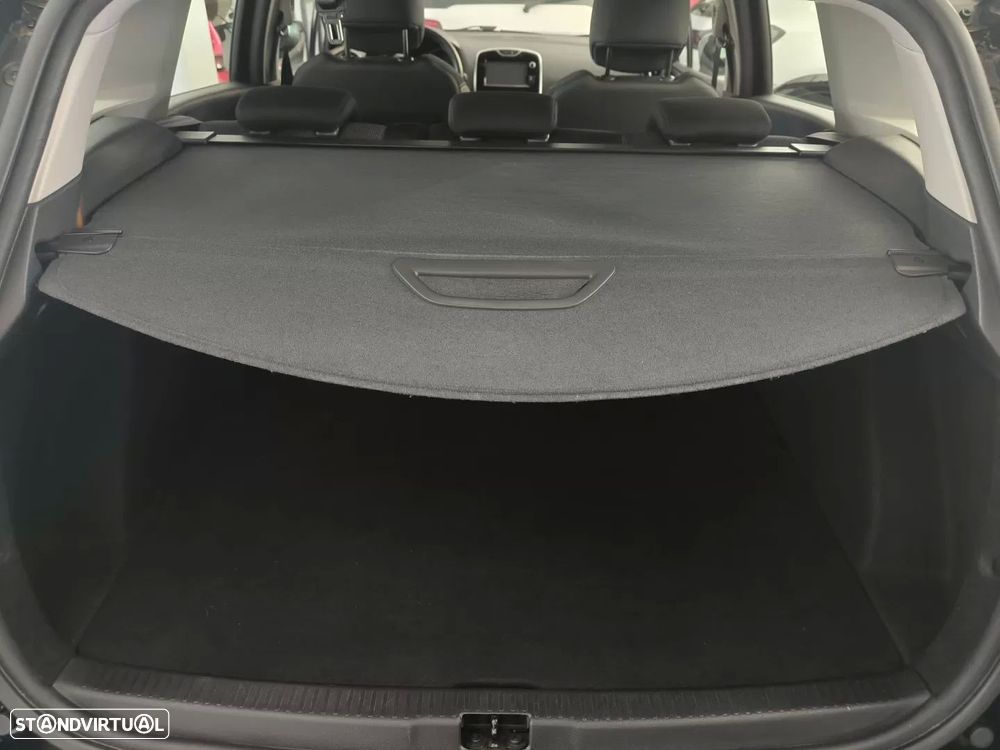 Renault Clio - 23