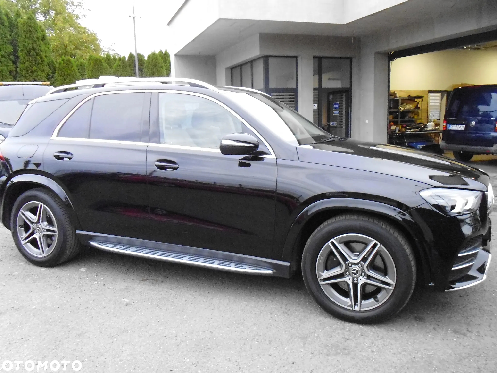 Mercedes-Benz GLE - 32