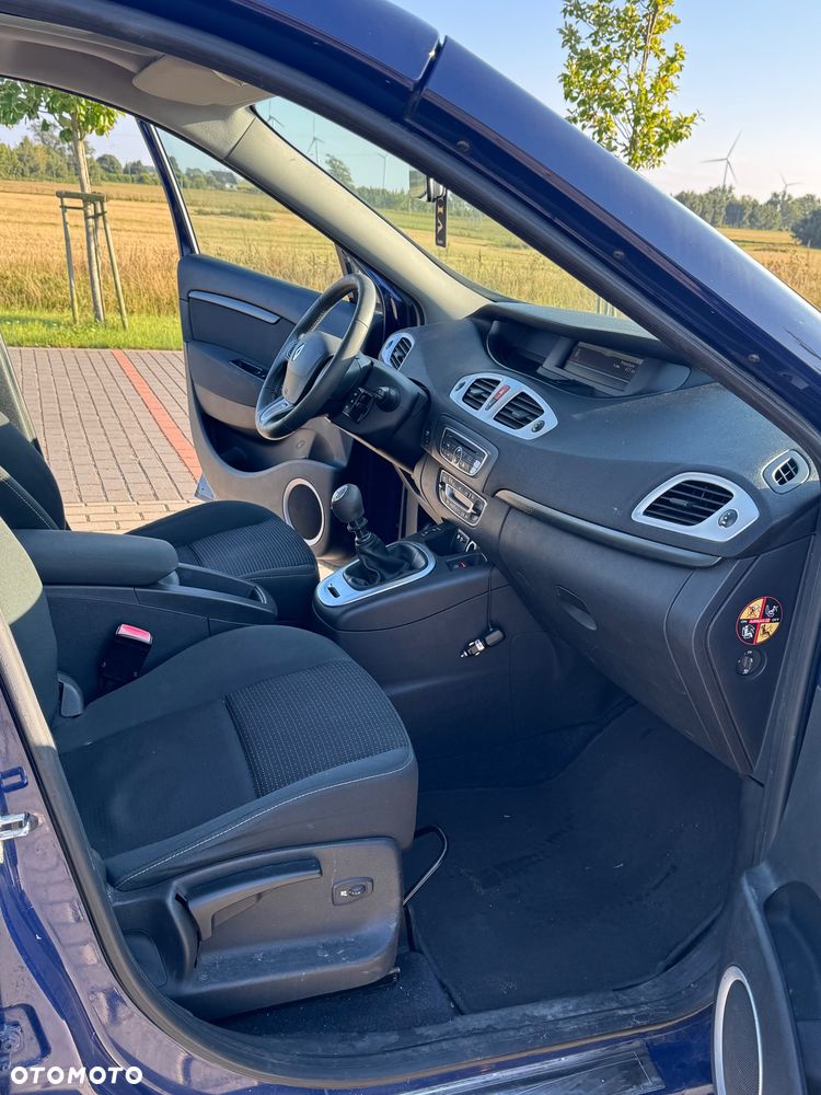 Renault Scenic - 12