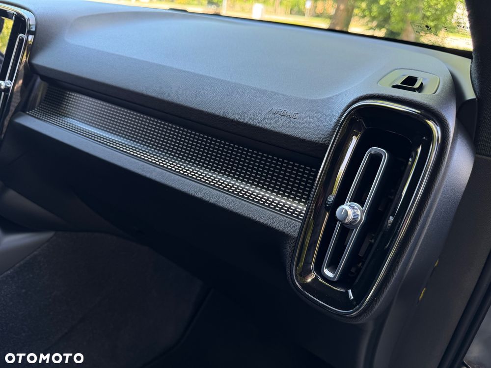 Volvo XC 40 B4 B Geartronic RDesign - 27