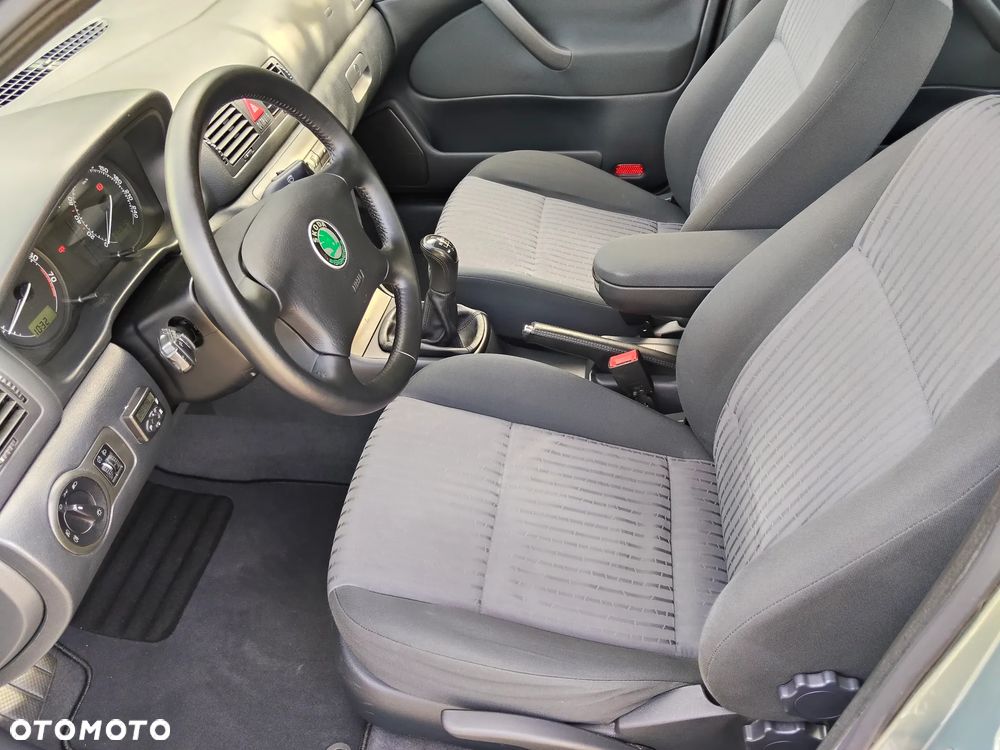Skoda Octavia 1.8 T Elegance - 23