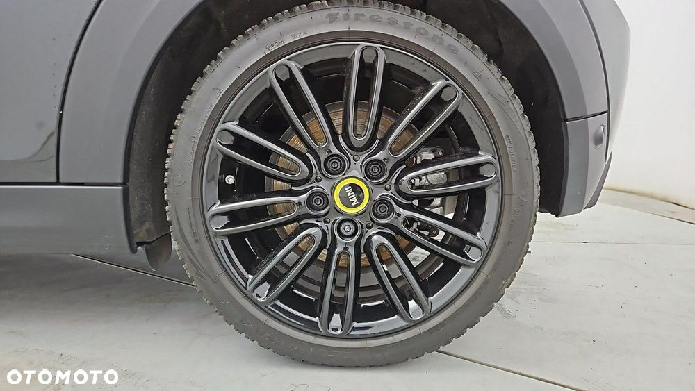 MINI Cooper SE Classic Trim - 23