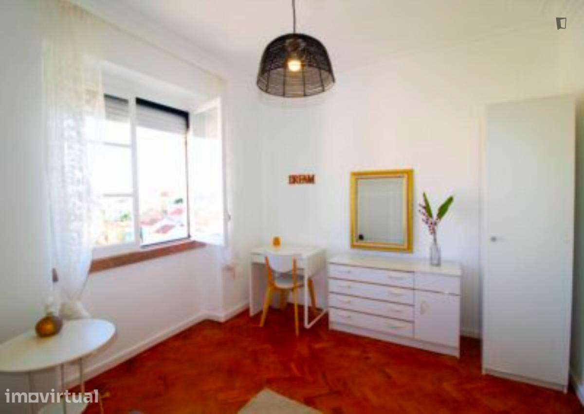 Quarto - localizado em Santa Apolónia Lisbon - Grande imagem: 4/12