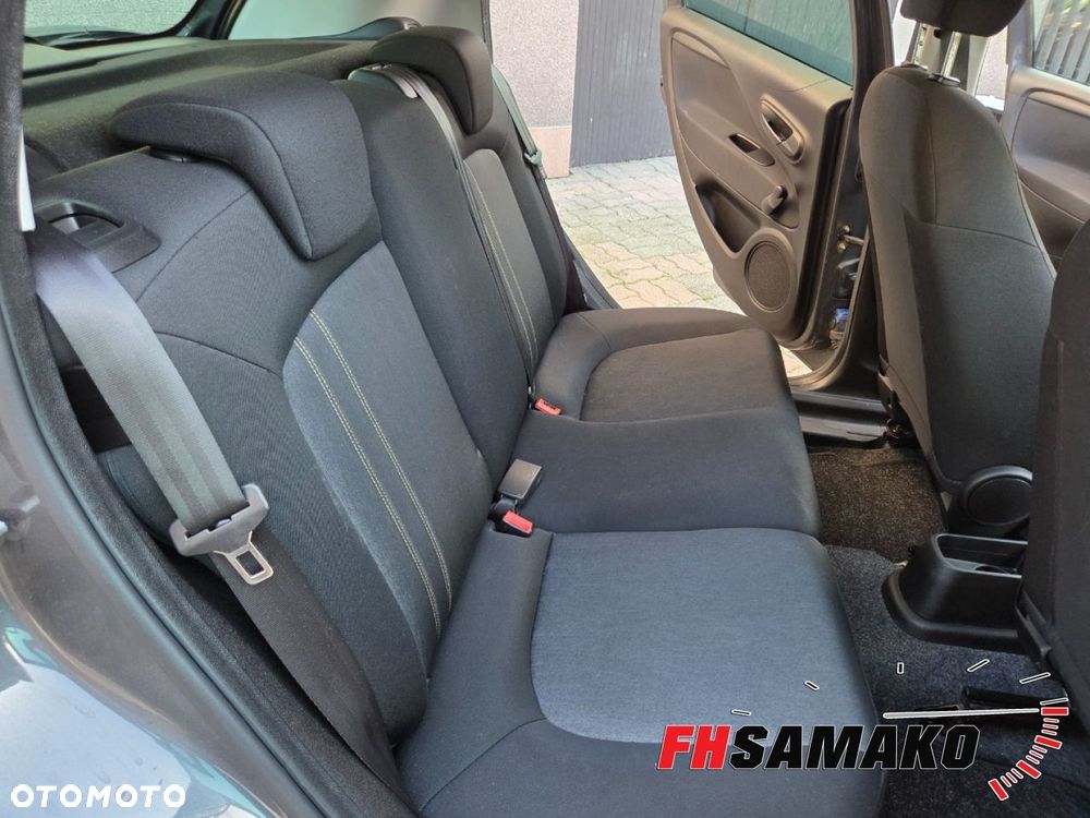 Fiat Punto 1.2 Young - 25