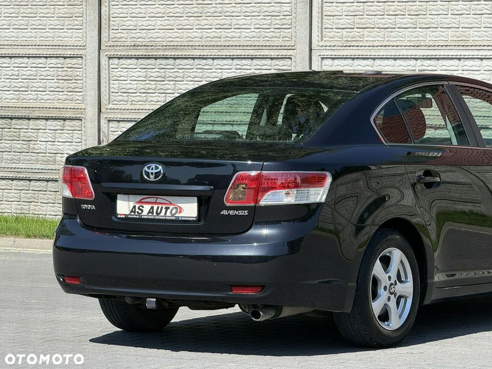 Toyota Avensis 1.8 Sol - 41