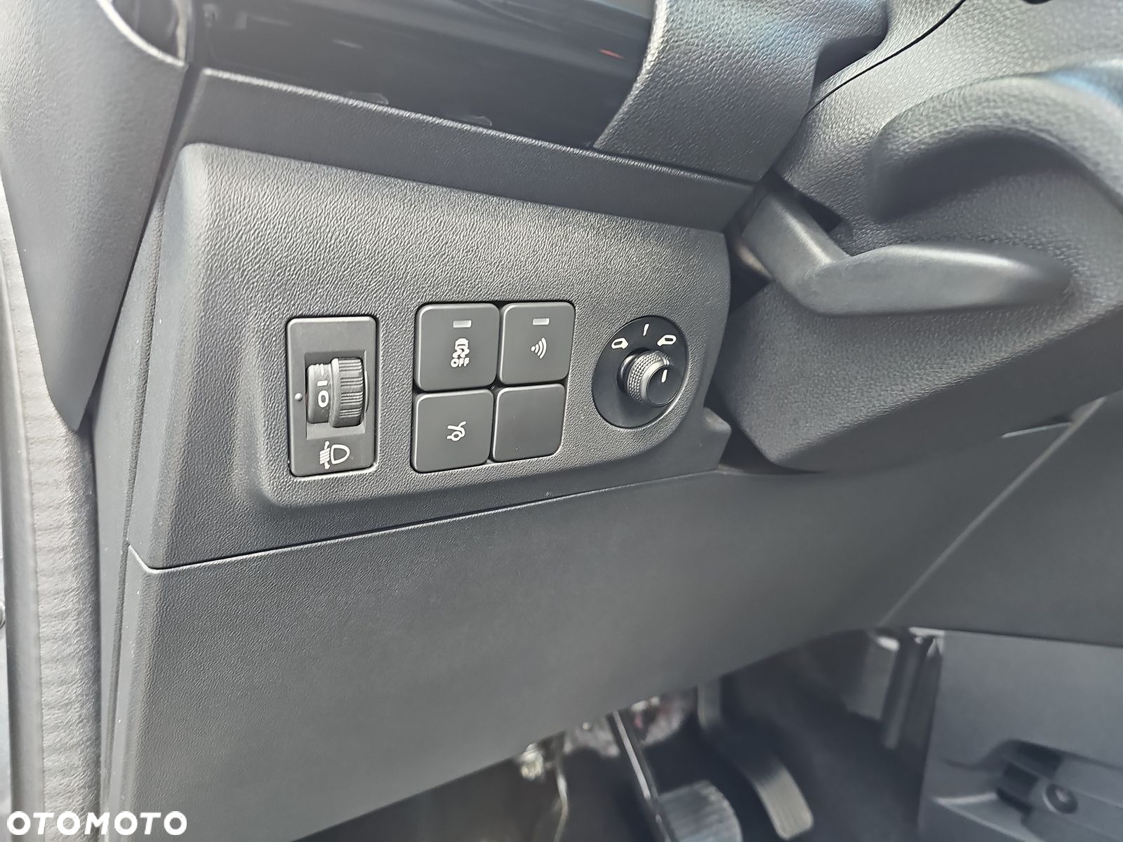 Peugeot 301 1.6 VTi Allure - 12