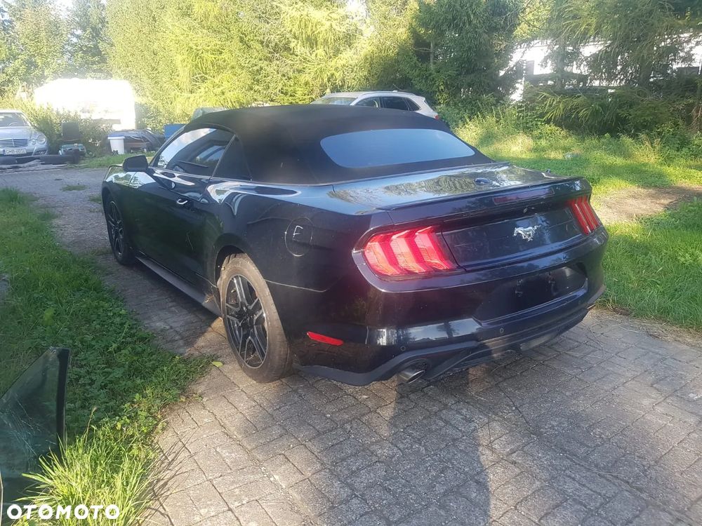 Ford Mustang Convertible 2.3 Eco Boost - 5