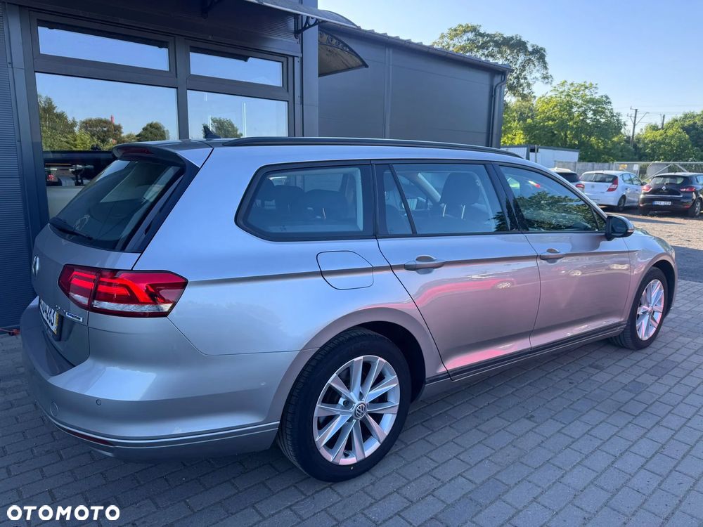 Volkswagen Passat 2.0 TDI (BlueMotion Technology) DSG Comfortline - 6