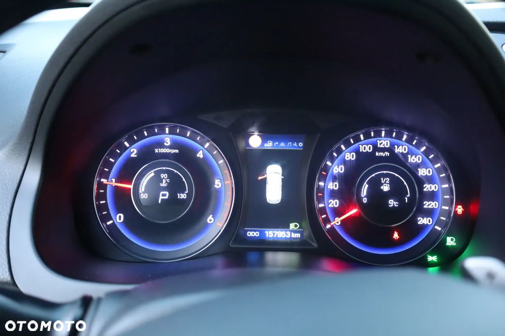 Hyundai i40 Kombi 1.7 CRDi DCT Premium - 18