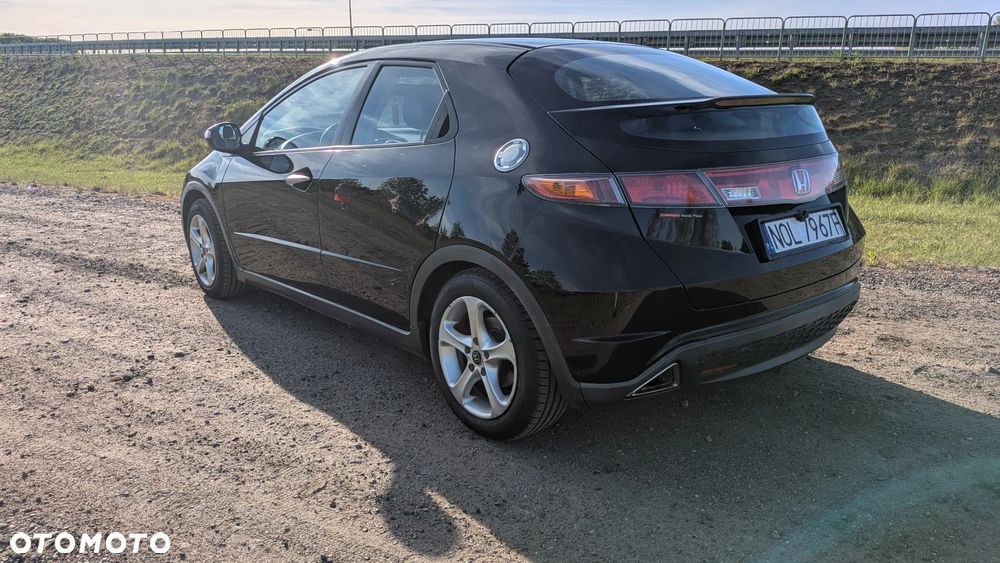 Honda Civic 1.8 Comfort - 5