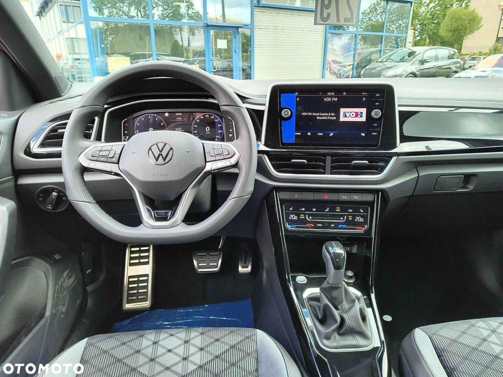 Volkswagen T-Roc 1.5 TSI R-Line Plus DSG - 13