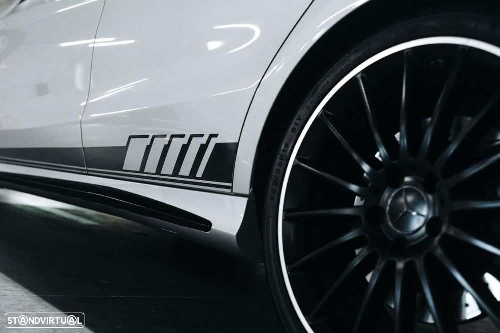 Mercedes-Benz CLA 45 AMG 4-Matic - 14