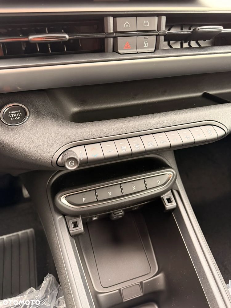 Jeep Avenger 1.2 T3 mHEV Black Edition FWD eDCT6 - 25