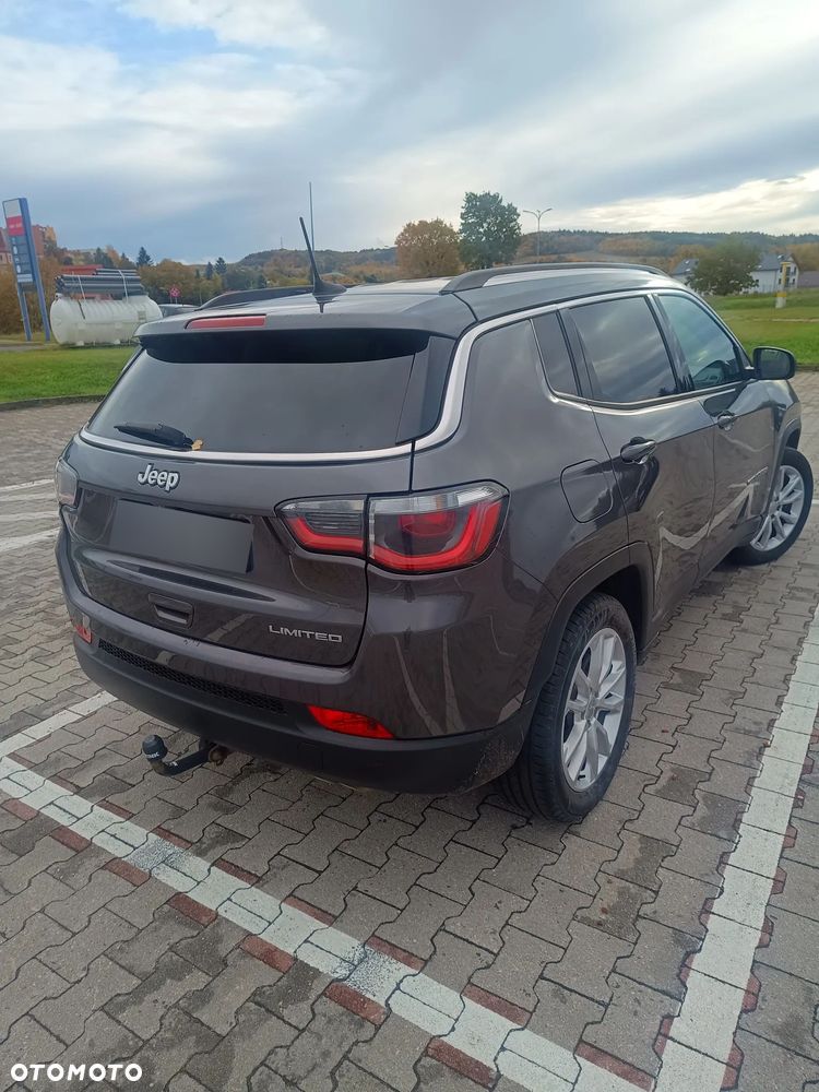 Jeep Compass - 4