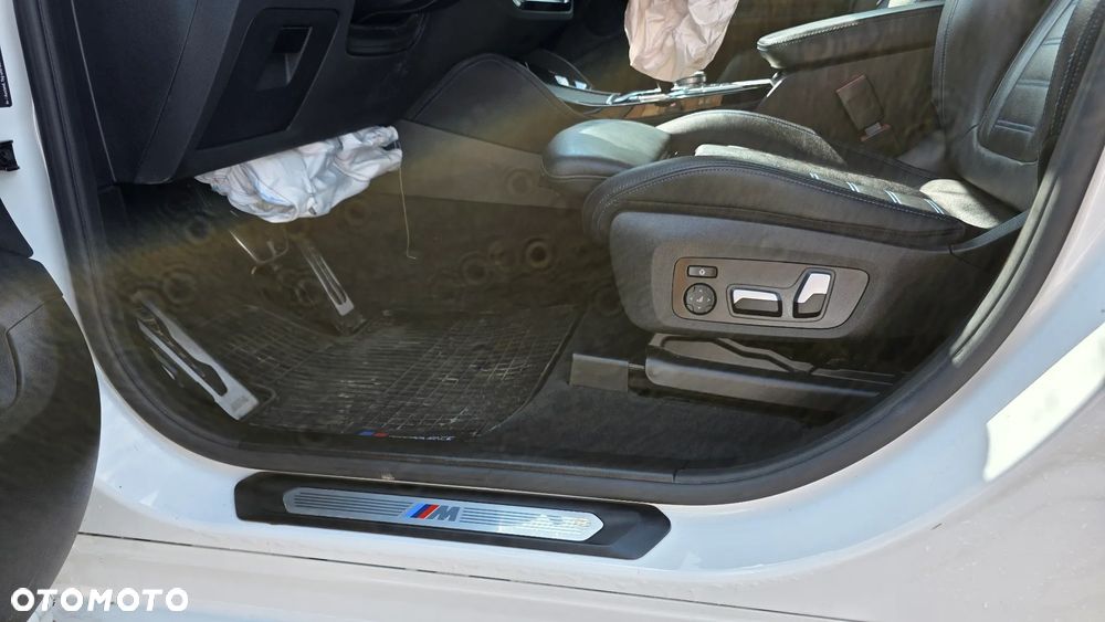 BMW X4 - 16