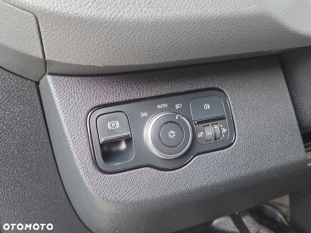 Mercedes-Benz Sprinter - 16