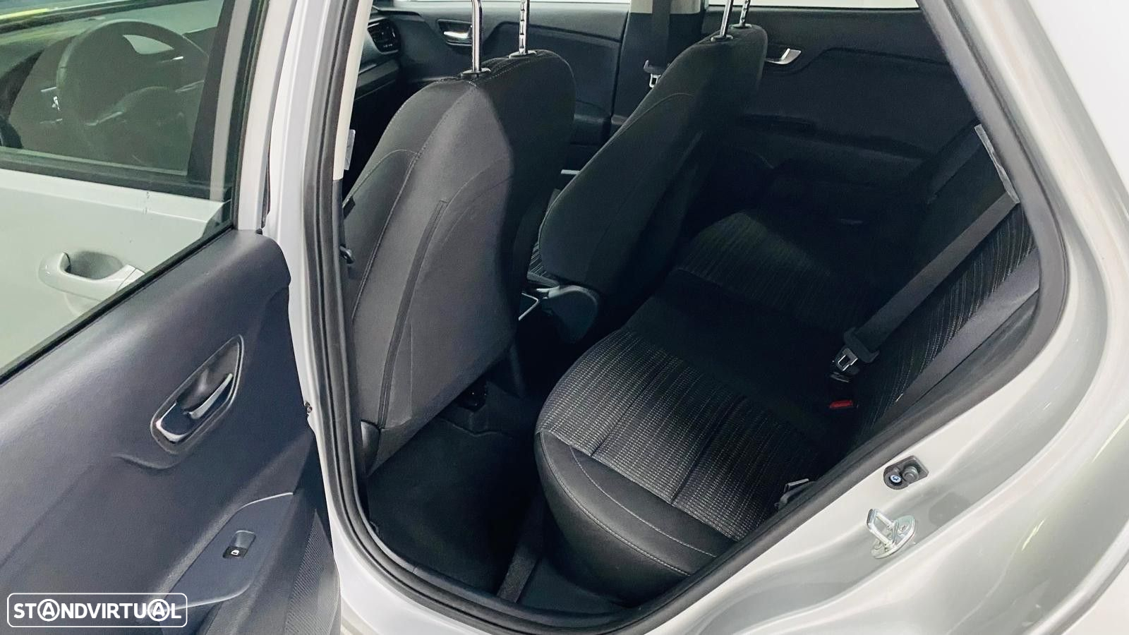 Kia Stonic 1.0 T-GDI Drive - 6