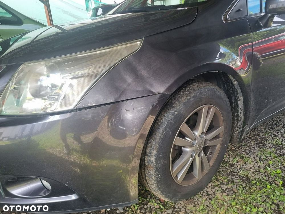 Toyota Avensis - 21