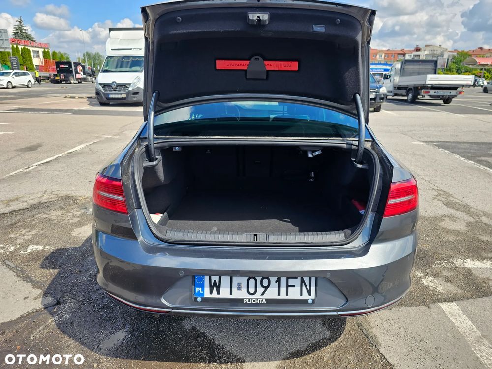 Volkswagen Passat 2.0 TDI BMT Highline DSG - 12