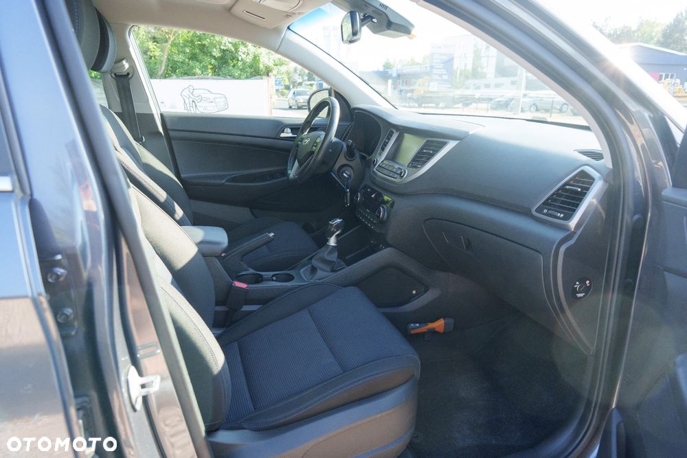 Hyundai Tucson 1.6 GDI BlueDrive Comfort 2WD - 26