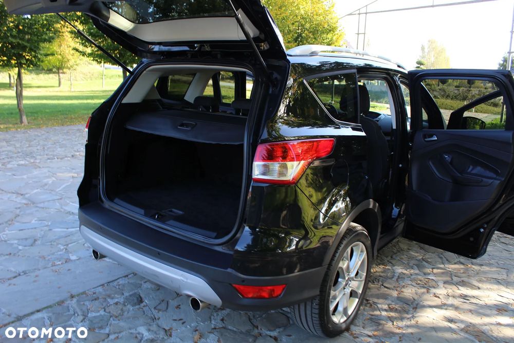 Ford Kuga - 32
