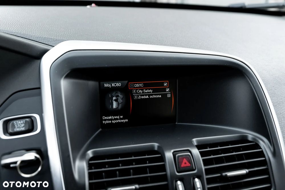 Volvo XC 60 D4 Geartronic Summum - 32