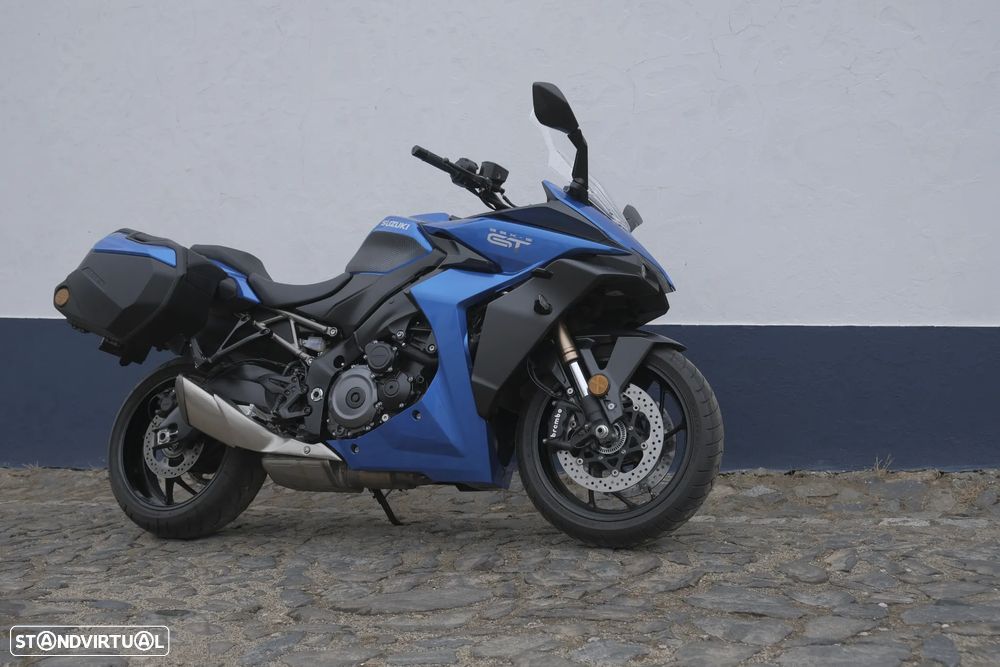 Suzuki GSX 1000 GT - 3