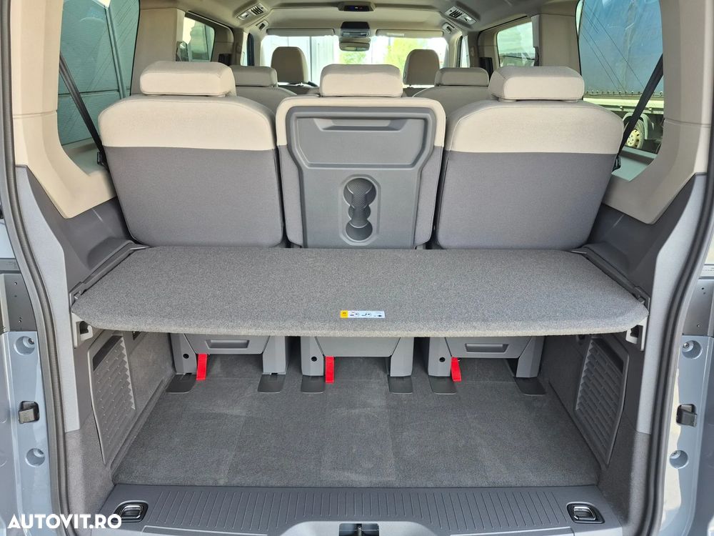 Volkswagen Multivan - 25