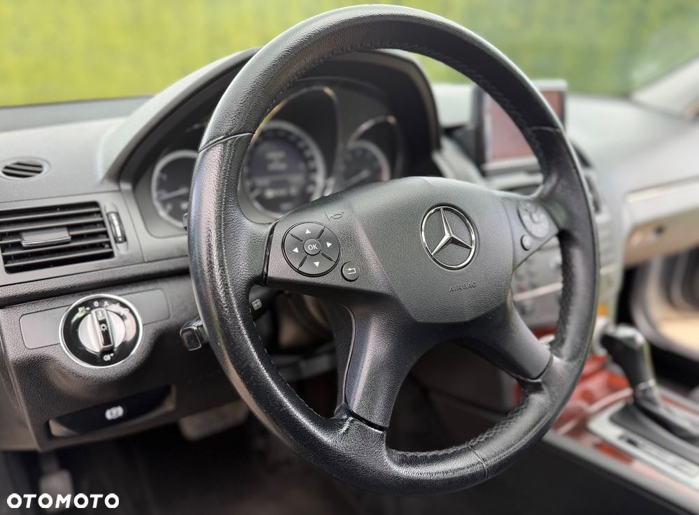 Mercedes-Benz Klasa C 180 Kompressor Automatik Avantgarde - 28