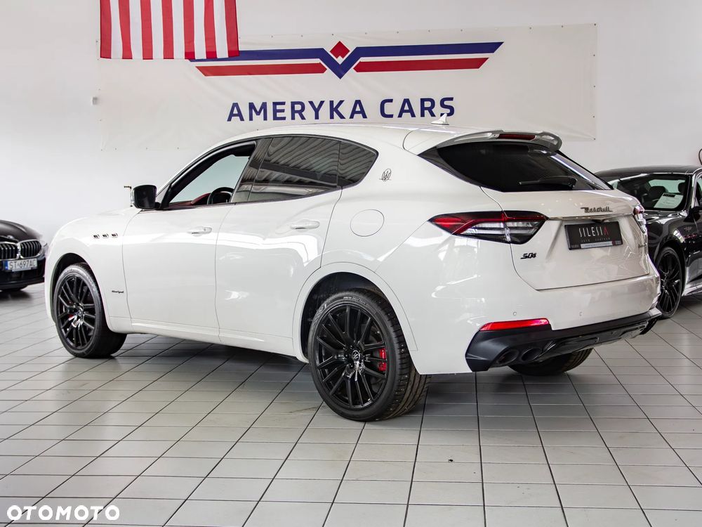 Maserati Levante S Q4 GranSport - 4