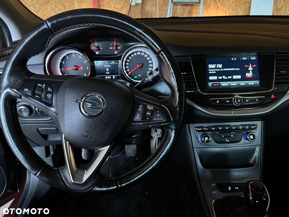 Opel Astra V 1.4 T Enjoy - 10