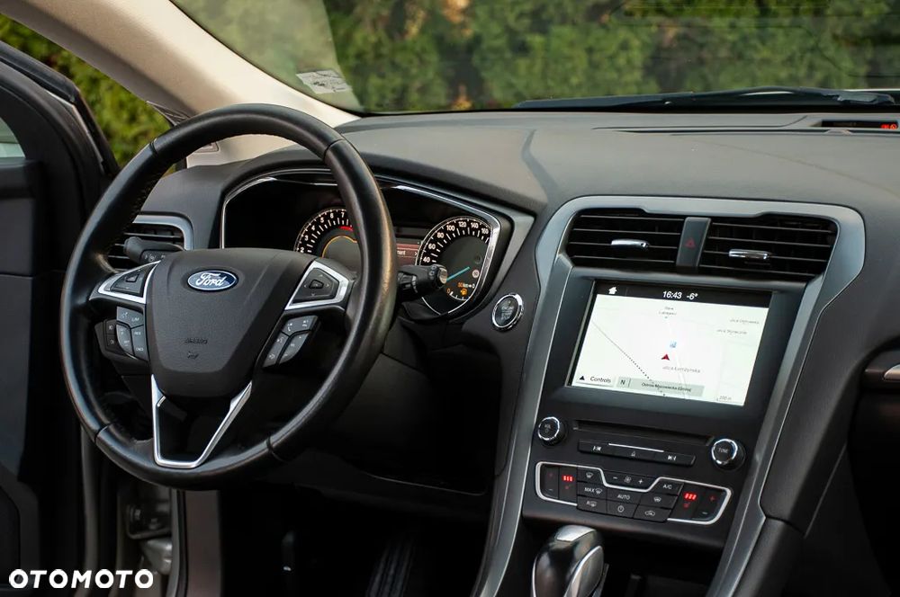 Ford Mondeo SW 1.5 EcoBoost Titanium - 17