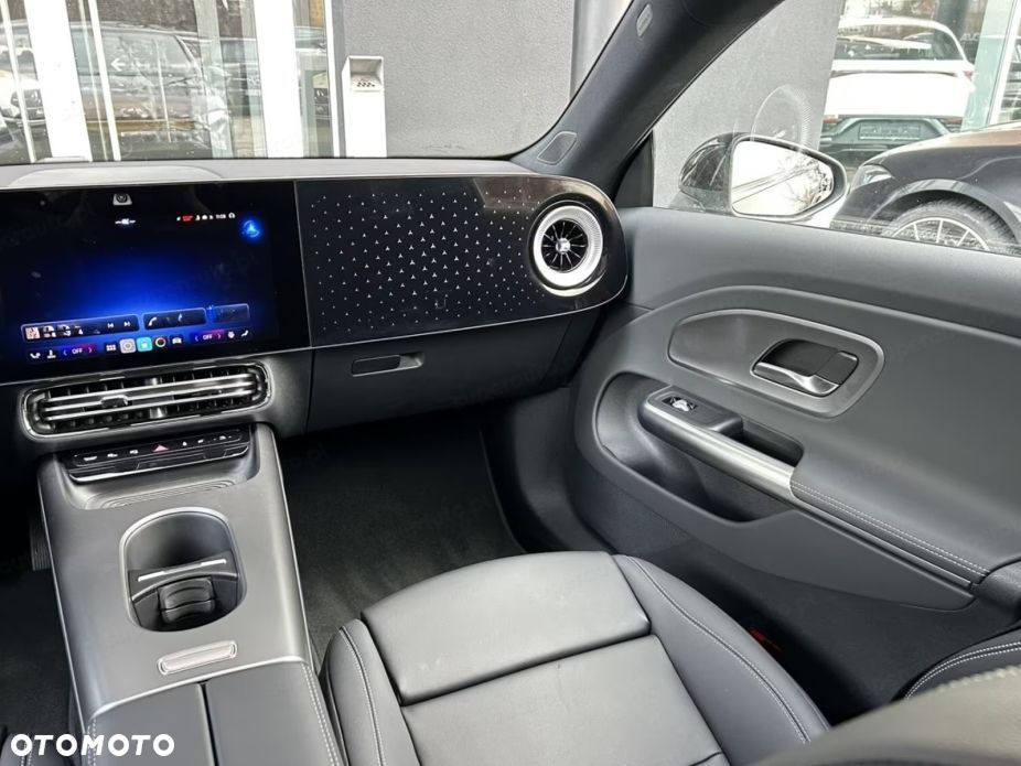 Mercedes-Benz CLA 180 mHEV 8G-DCT - 10