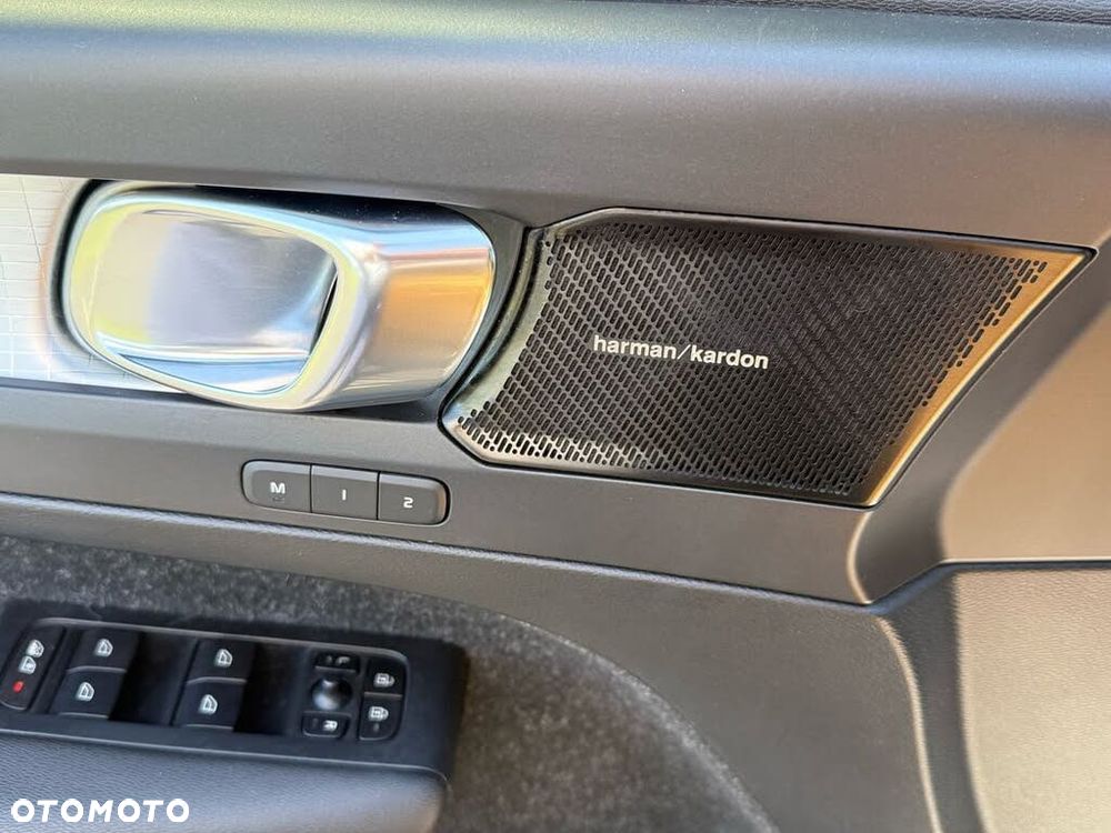 Volvo XC 40 T5 AWD Geartronic Momentum - 18