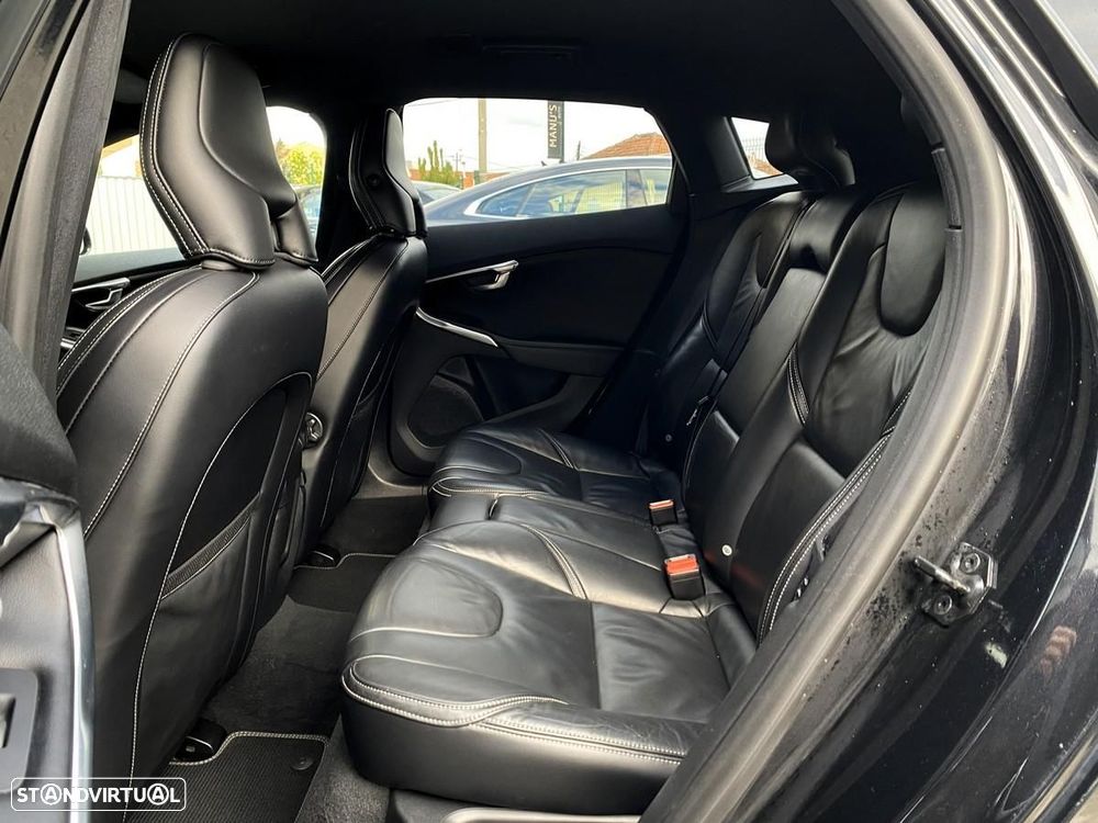 Volvo V40 1.6 D2 R-Design - 31