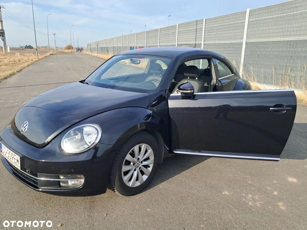 Volkswagen Beetle 1.6 TDI DPF Blue Motion Technologie Design - 13