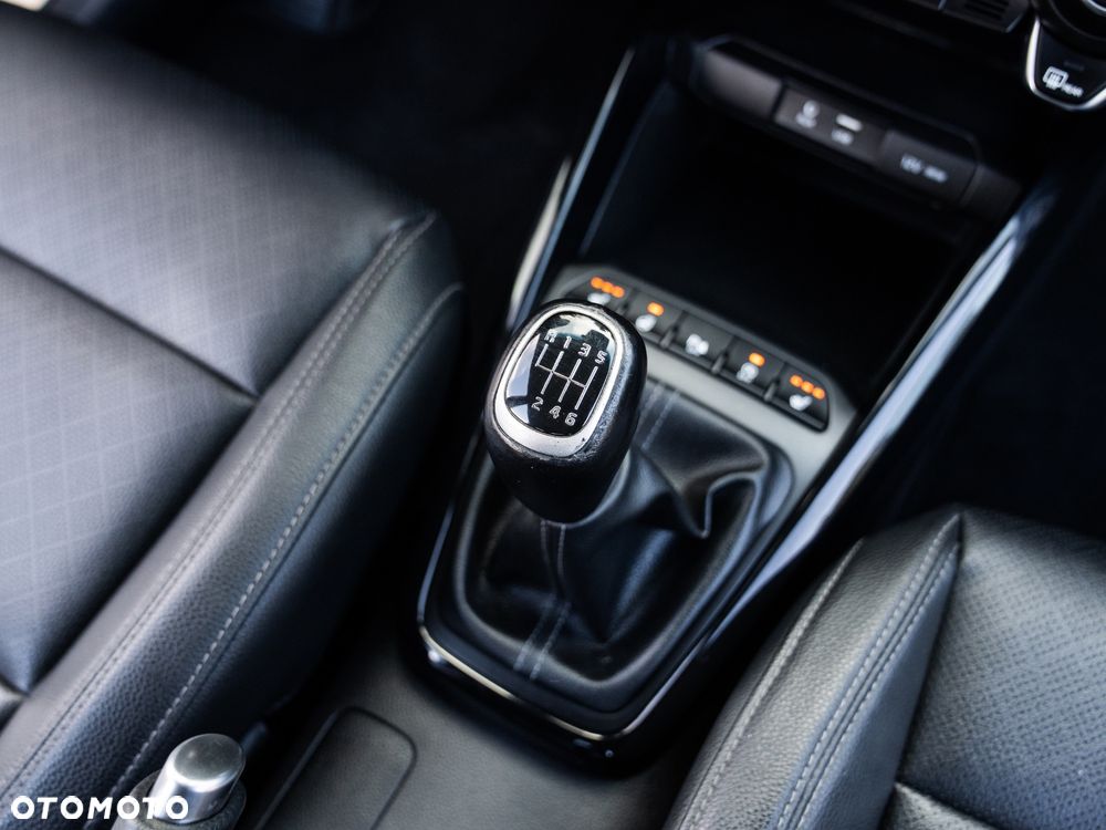 Kia Stonic 1.4 L - 31