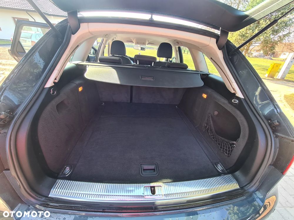 Audi A4 Avant - 11