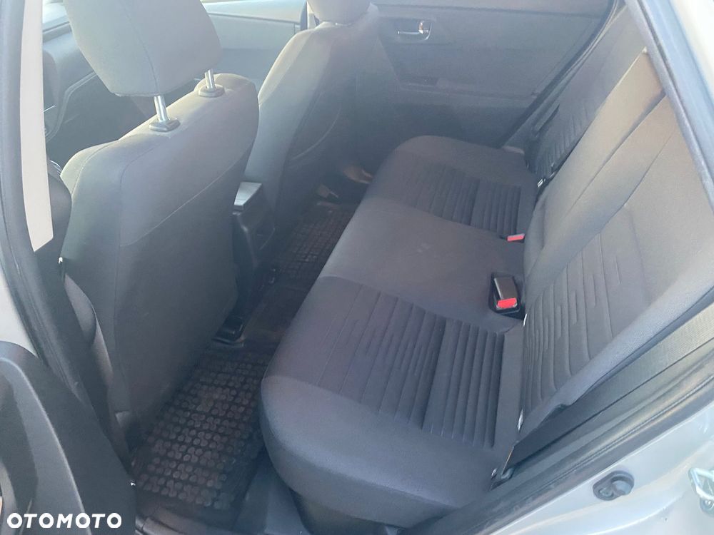 Toyota Auris - 14