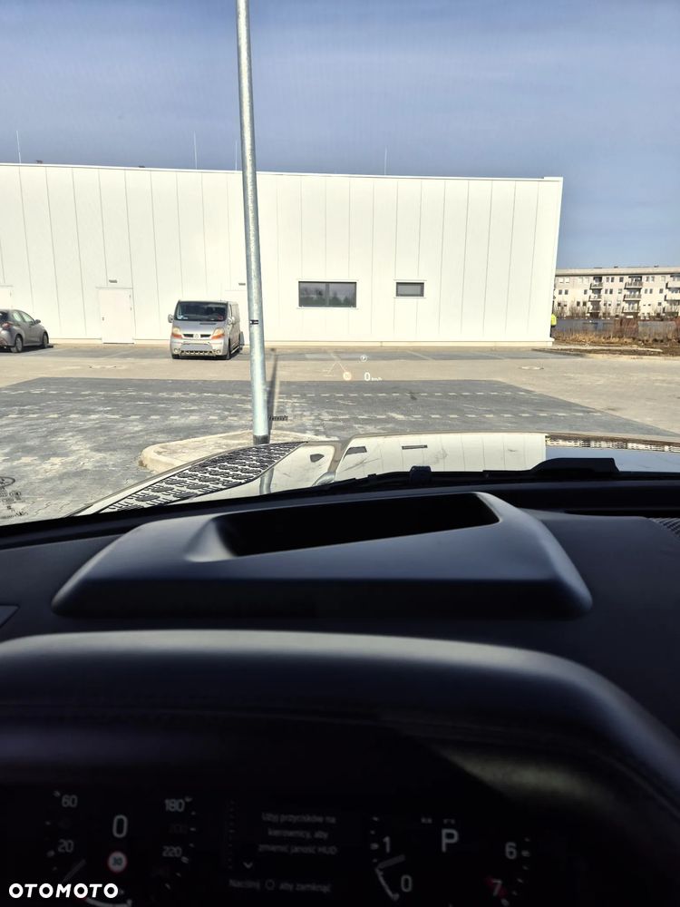 Land Rover Defender 3.0 P400 mHEV X - 24