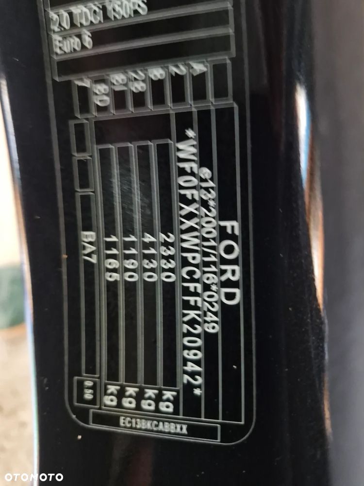 Ford Mondeo - 37