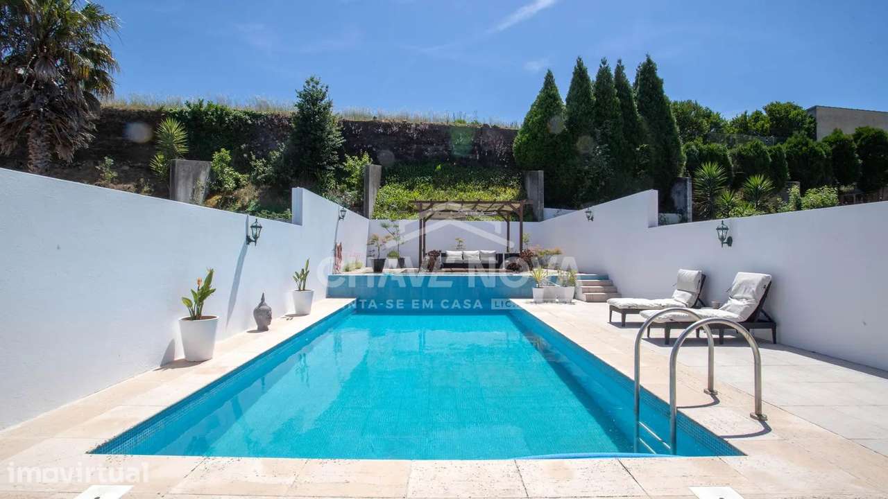 Moradia T3 com Piscina na Feira - Grande imagem: 2/34